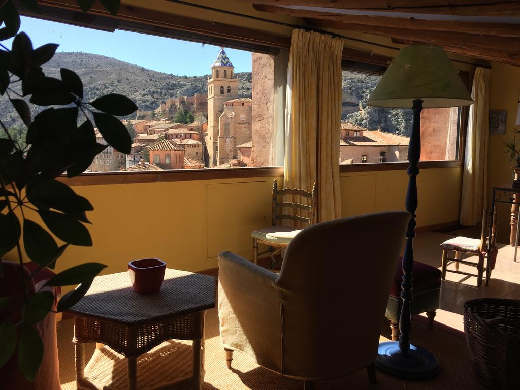 Casa De Santiago Guest House Albarracin Luaran gambar